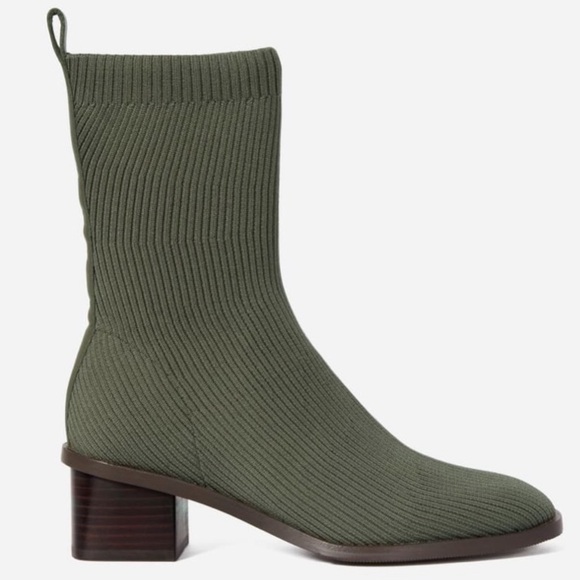EUC Like New Everlane The High-Ankle ReKnit Glove Boot in Olive 🫒 Caper Green, 5 - Picture 4 of 9